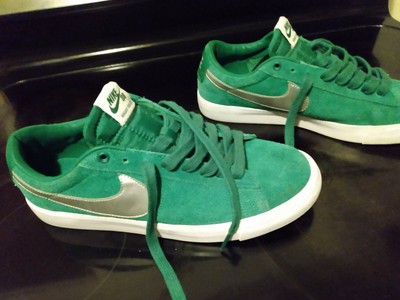 Nike Sb Blazer Low Gt Pine Green In Color Wolf Gray White With Metallic Silver Ebay