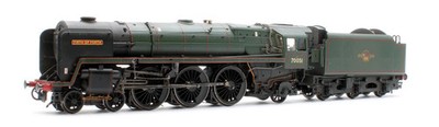 HORNBY SPUR OO R2718 BR 4-6-2 BRITANNIA 70051 FIRTH OF CLYDE/FORTH *DCC SOUND*