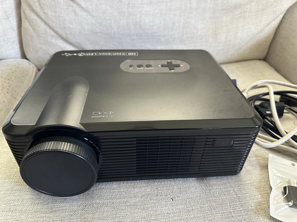 Excelvan LCD Projector Model CL720 ,HD 720P, WXGA, LED TV USB - Image 3 of 4