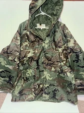 VTG Sportsman's Choice Woodland Camo Insulated Quilt Liner Rain Jacket Mens Sz L