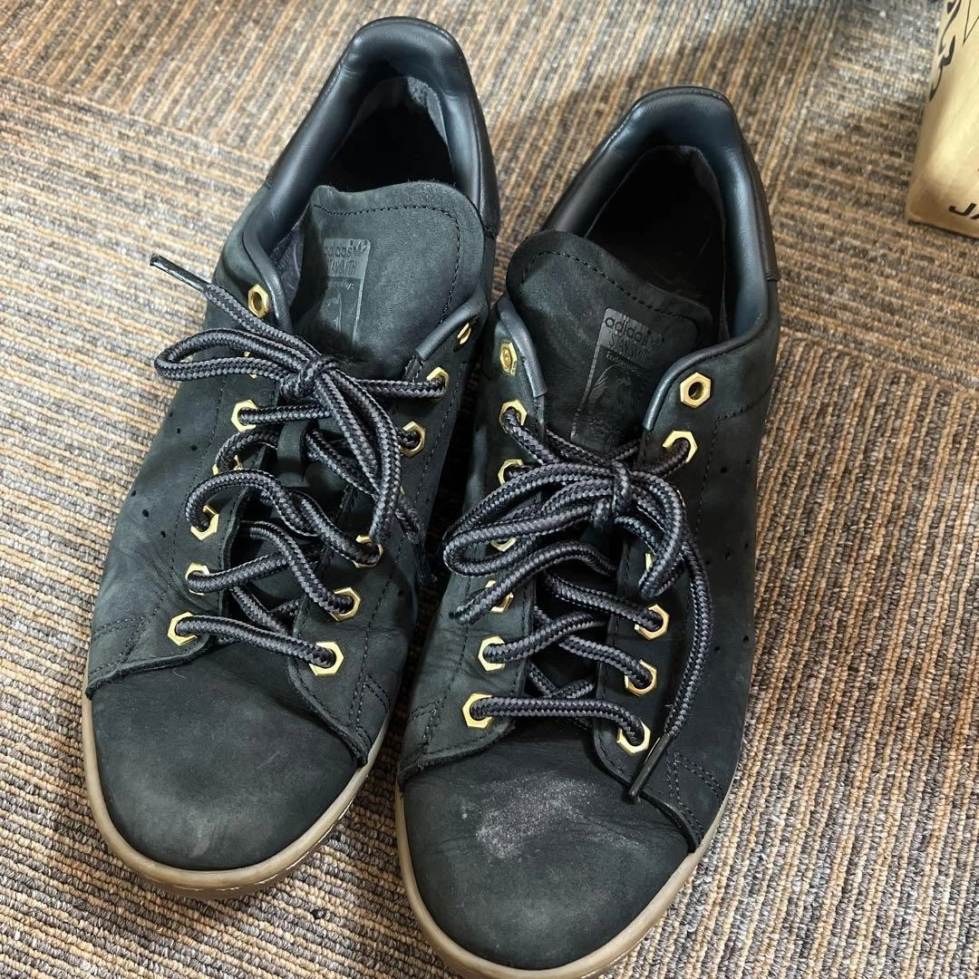 Adidas Stan Smith Sneakers Uomo 7.5 US Nero Scamosciato Occhielli Oro Usate