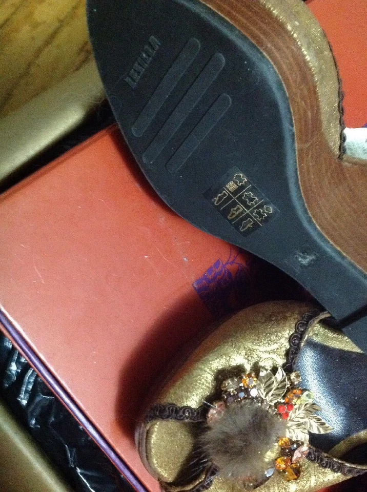 Nuevos ZAPATOS PLATAFORMA CUÑA LE SILLA MUY SEXY TALLA 37 buenos para 6,5 Foto 3 de 4