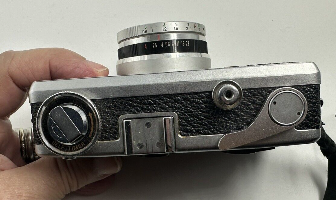 Vintage FUJICA S Compact 35mm Point & Shoot Manual Camera