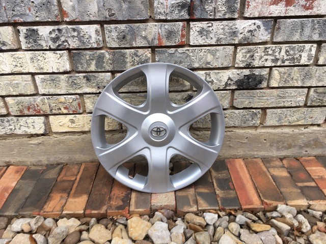 OEM Toyota Matrix Hubcap Wheel Cover 2009 2010 16 Factory Hub Cap OEM Toyota Matrix Hubcap Wheel Cover 2009 2010 16 Factory Hub Cap