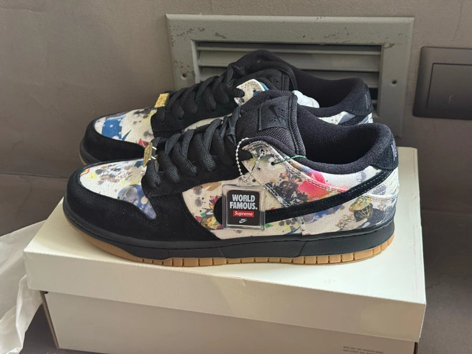 Taille 10   Nike SB Dunk Low x Supreme Rammellzee