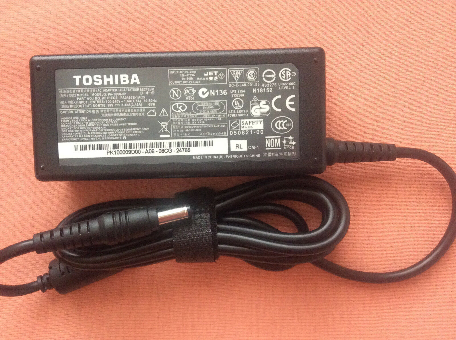 OEM TOSHIBA Satellite C655-S5132 L755-S5216 65w Laptop Power Supply Charger+Cord