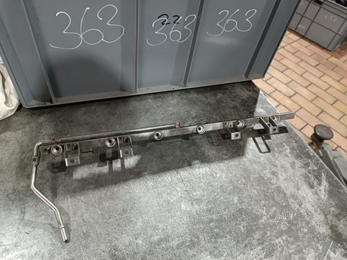 Original BMW E46 E39 Z4 X3 Einspritzleiste Benzin M54 320-330i 1437442