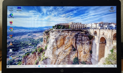 HP Notebook -17-by0351ng - intel Celeron N4000 -128GB SSD-17 Zoll  Windows 10