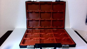 RARE 90s Nintendo Famicom Cartridge Briefcase Super Mario Bros. Edition RETRO