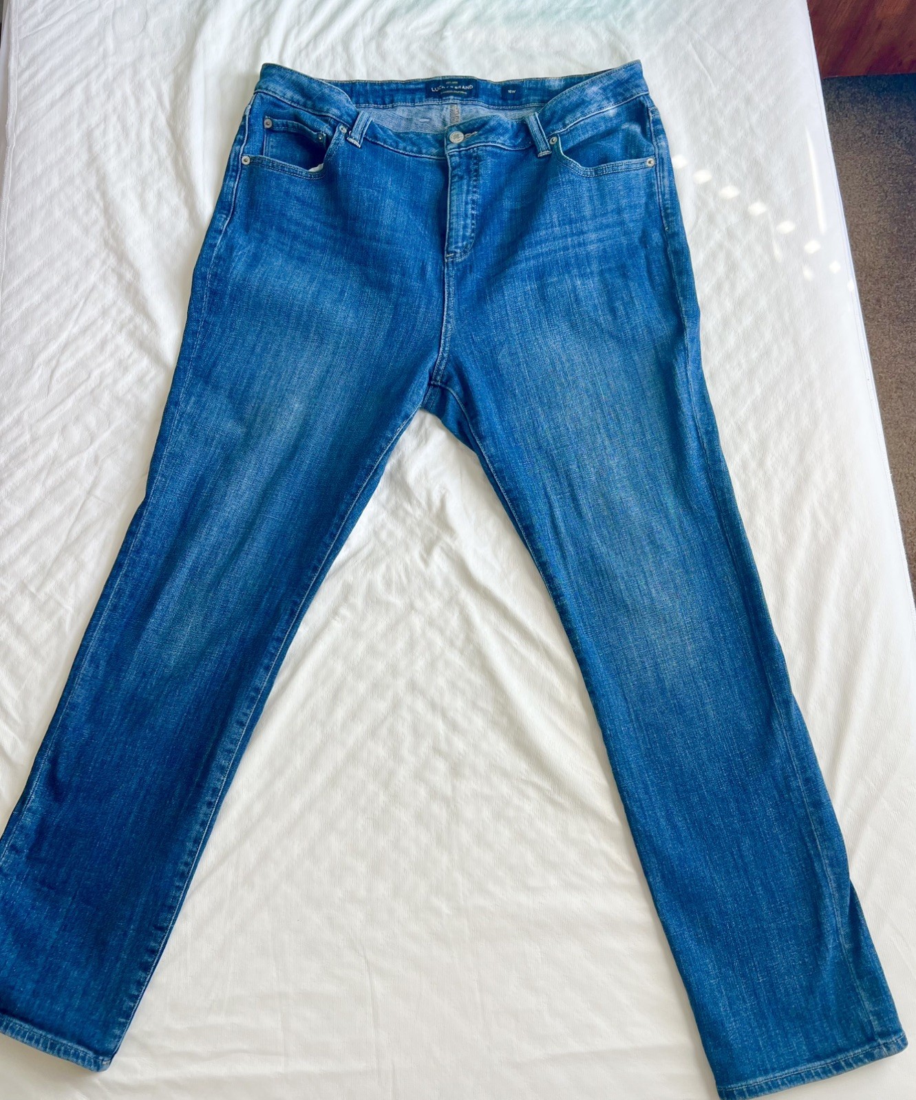 Womens 16w Blue Emma Straight Stretch Denim Mid Rise