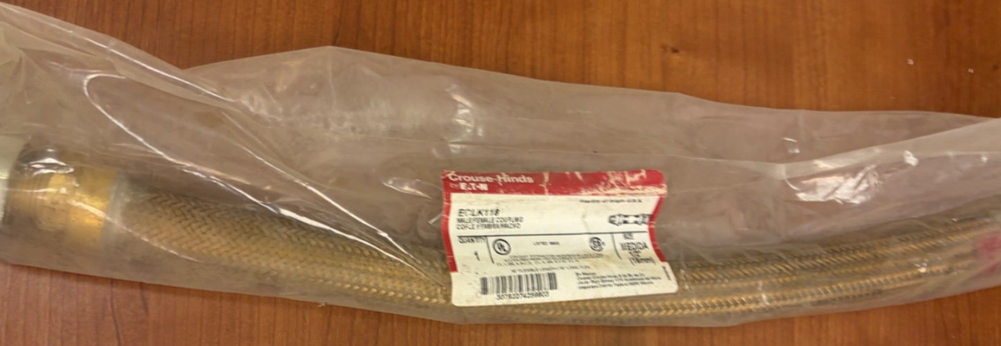 Cooper Crouse-Hinds ECLK118 1/2" FMC Conduit Coupling Threaded Straight IP66