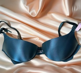 victoria secret bra.   Extra Padding