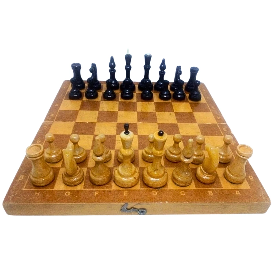 Juego de ajedrez de madera ruso soviético vintage tablero de juego de popa 30x30 cm años 70 URSS Foto 3 de 4