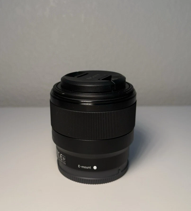 Lente Prime estándar Sony FE 50 mm f/1,8 Foto 2 de 4