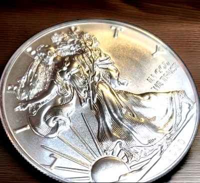#ad 2020 SILVER EAGLE VERY NICE STIKE NO SPOTS NO MARKS NO SHIP STAINS.....LOL $81.46