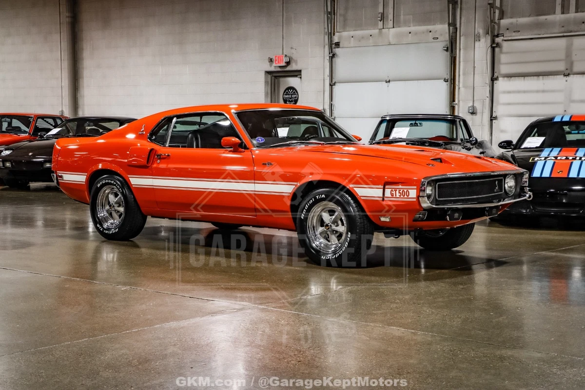 Remembering the Shelby years1962-1969英語版 Shelby Mustang Fifty Years - Author's Edition - Colin Comer Books
