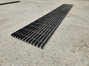 Steel Grating - 13-1/4" x 7.5' x 1"