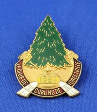 Le Club de Curling de FORESTVILLE fondé 1964 Quebec Épinglette du Club par Birks