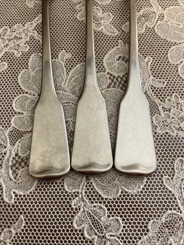 Oneida Sandhurst Cube Stainless Flatware Set Of 3 Salad Forks - Image 4 of 4