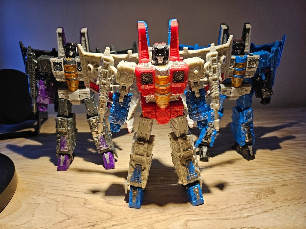 Transformers WFC Siege Cybertron Starscream Skywarp Thundercracker Complete lot
