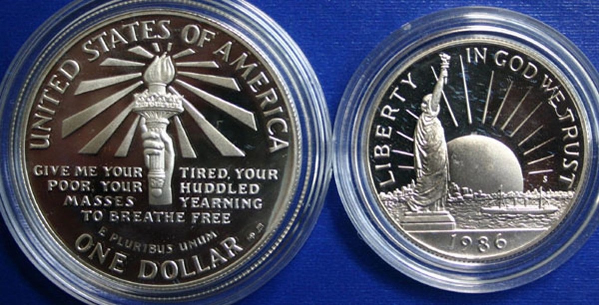 1986 Proof Statue of Liberty 2 Coin Silver Dollar and Clad Half US