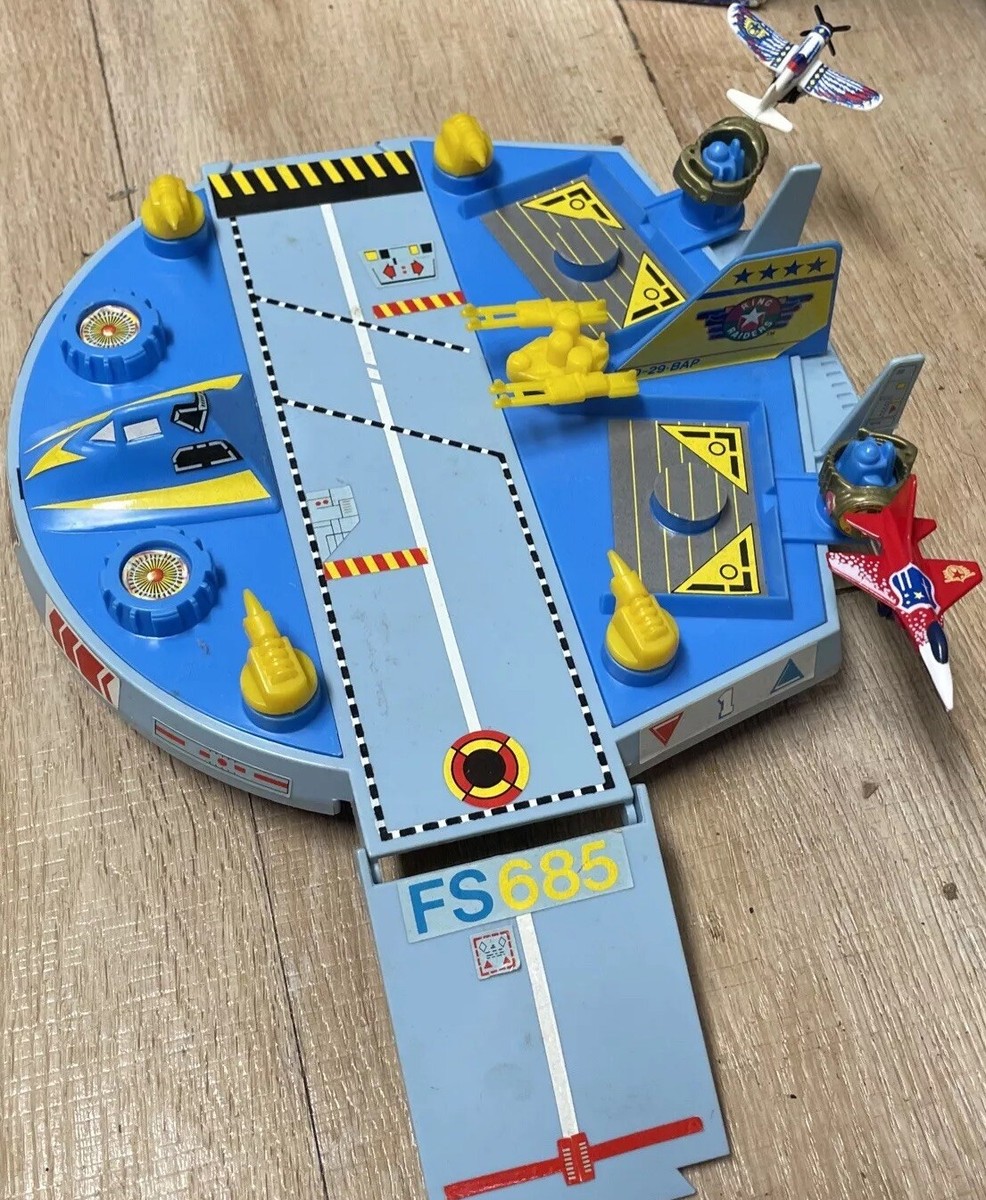 1988 Ring Raiders MOC Commander Cub Jones Sky Tiger Hero Wing