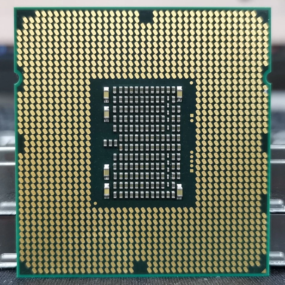 Intel Xeon E5620 SLBV4 2.4 GHz Quad-Core Socket LGA 1366 CPU Processors - Image 2 of 2