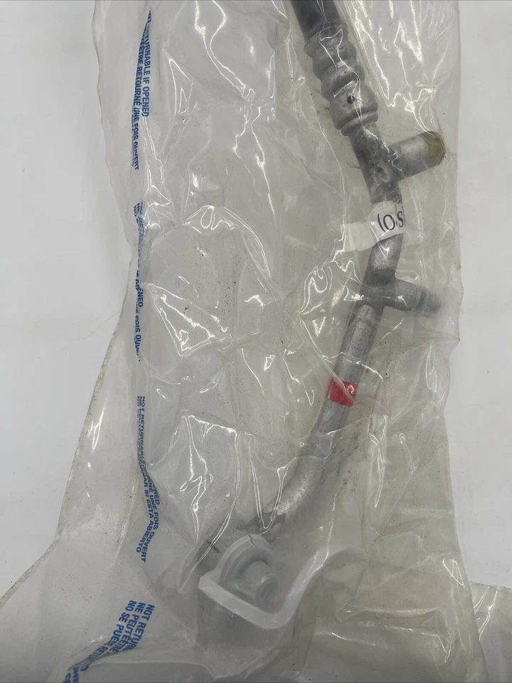 Conjunto de manguera de compresor y condensador de aire acondicionado genuino GM 15798289 Foto 3 de 4