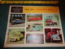 1965 CHEVROLET TRUCK SALES BROCHURE / ORIGINAL FULL-LINE FOLDER PICKUP 