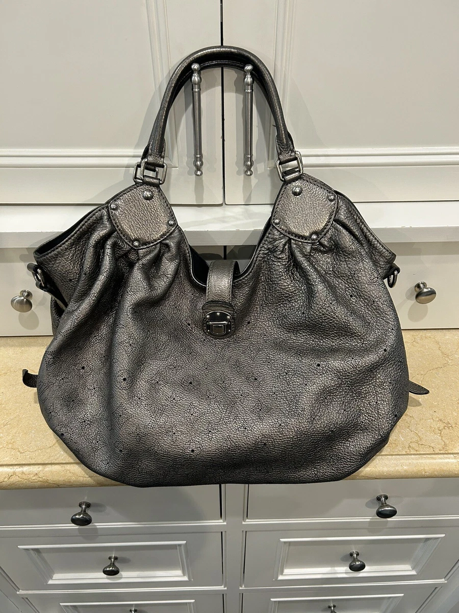 Louis Vuitton Xl Hobo Mahina Leather