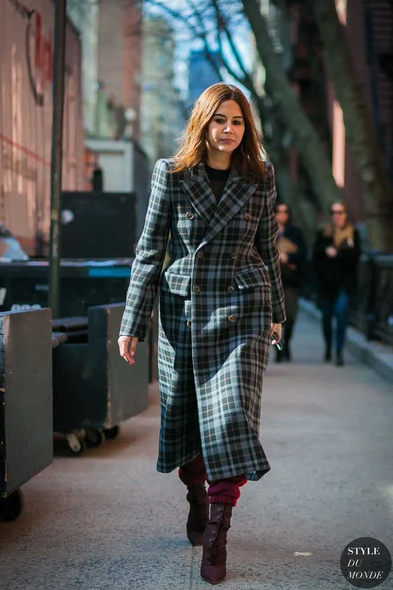 NEW $3750 BALENCIAGA 3D HOURGLASS PLAID DOUBLE-BREASTED COAT NEW $3750 BALENCIAGA 3D HOURGLASS PLAID DOUBLE-BREASTED COAT