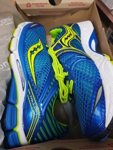 wide running shoes uk