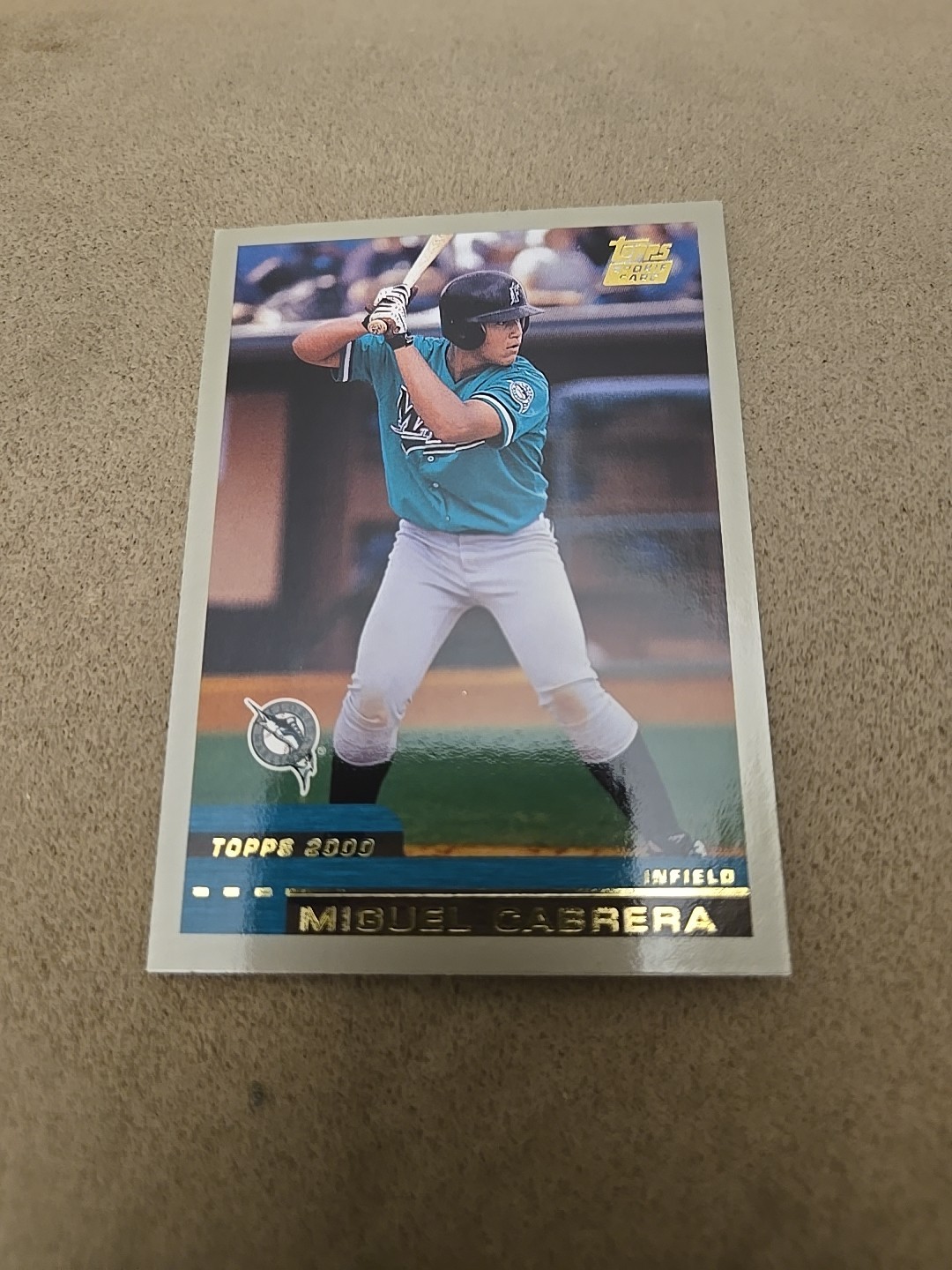 2000 Topps Traded Miguel Cabrera Rookie Card #T40 Top Left Corner