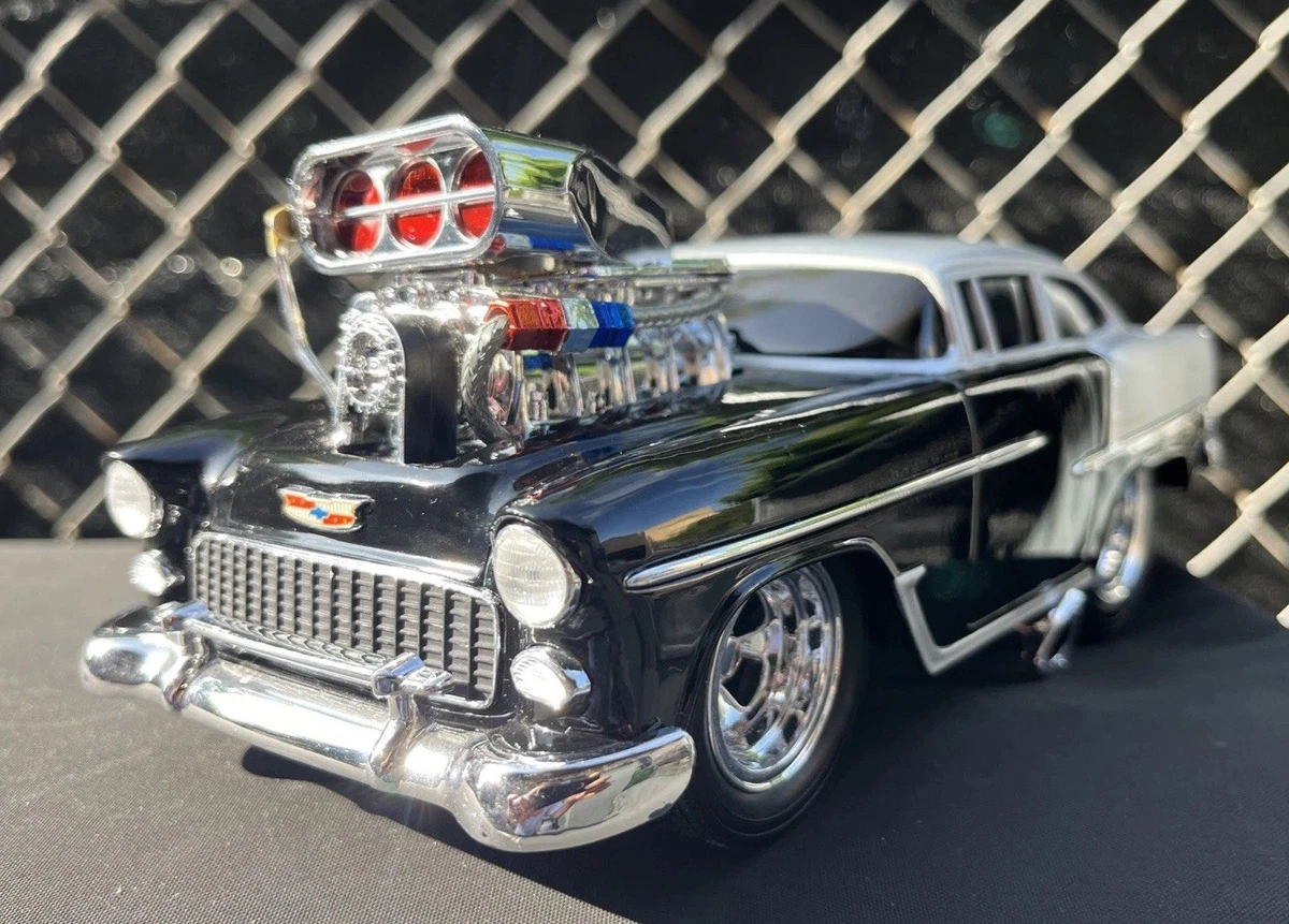 muscle machine ミニカー　Chevrolet アメ車 Muscle Machines Chevrolet 1:18 Scale Diecast Cars, Trucks & Vans