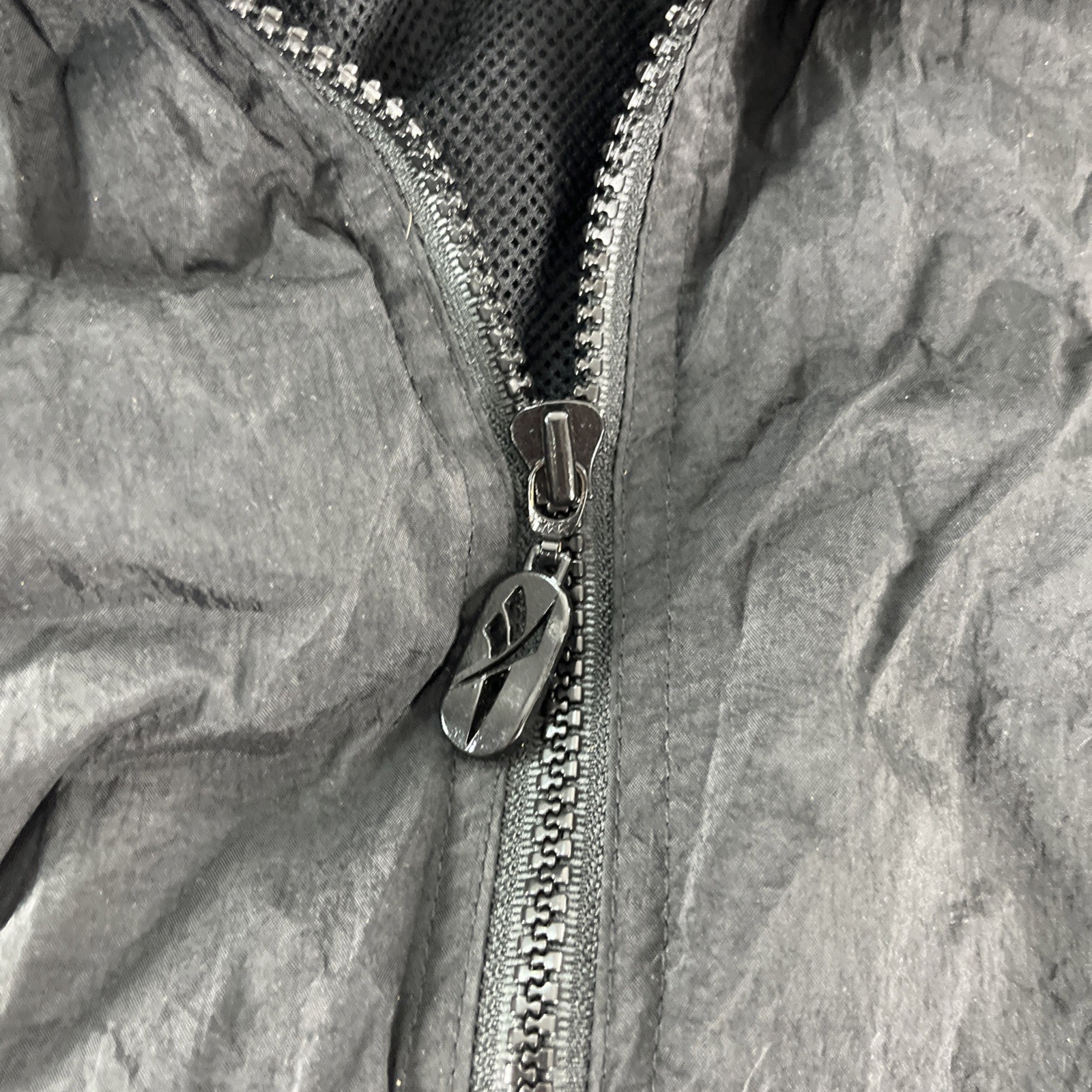 Vintage Reebok Black Full Zip Packable Hood Windbreaker Drawstrings, Size XXL thumbnail 4