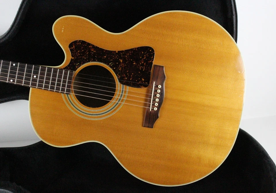 Guild JF-30C 1988 rubio jumbo corte acústico ~ parte posterior y laterales de arce ~ EE. UU. Foto 2 de 4