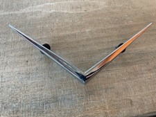 Vintage 1965 1966 Cadillac Silver Vee Hood Emblem Badge Ornament 19-95