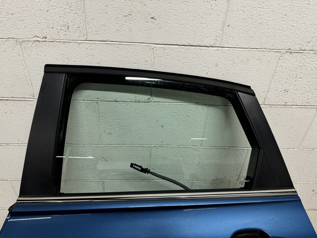 2019-2023 Volkswagen Jetta Rear Left Complete Door Assembly SHEEL