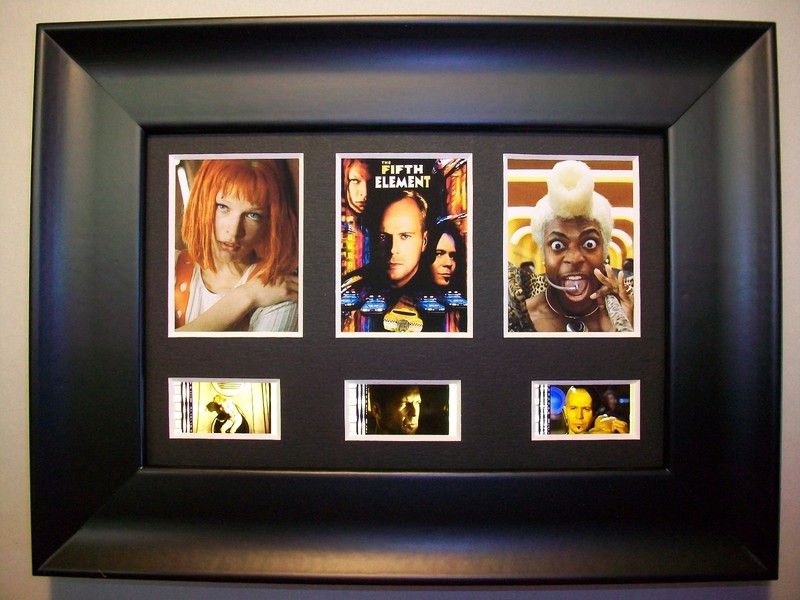 FIFTH ELEMENT Framed Trio Movie Film Cell Memorabilia Collectible Gift