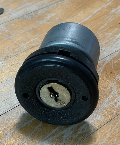 NISSAN MOTORS NOS IGNITION SWITCH & KEY #430 = NOS OEM PART - Picture 5 of 6