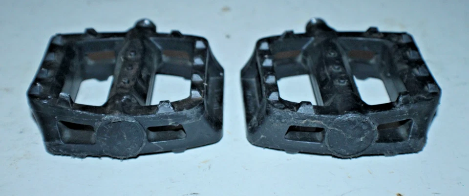 Wellgo Plataforma Plana Ciclismo Bicicleta Pedales MTB Bikepacking Grava Touring Híbrido ~ Foto 3 de 4