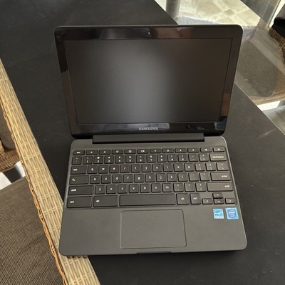 Samsung Chromebook XE500C13 Intel Processor NO CHARGER