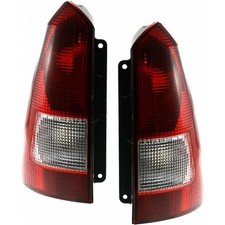 For 2003-2007 Ford Focus Tail Light Driver And Passenger Side Pair 4dr Wagon