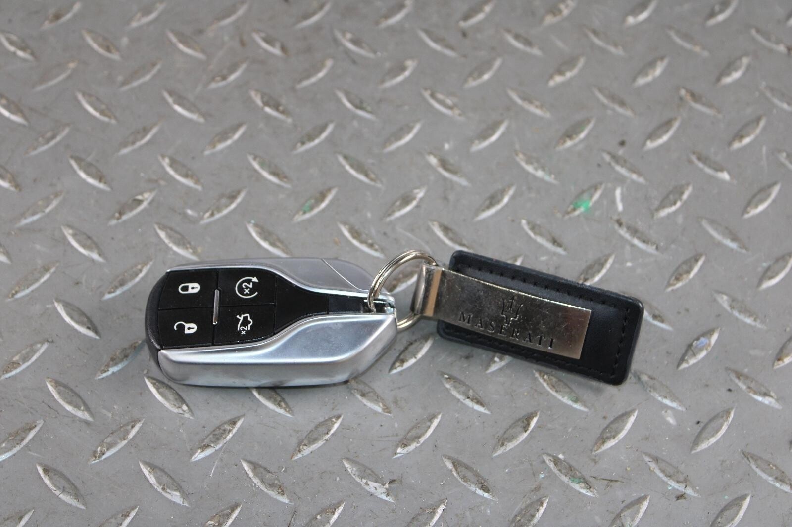 Maserati Ghibli 2017-2024 Key fob