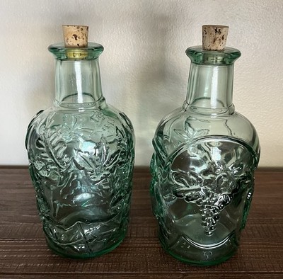 2 Vintage Canada Glass Embossed Maple Leaf Decanter Green Bottles w/Corks 24 oz