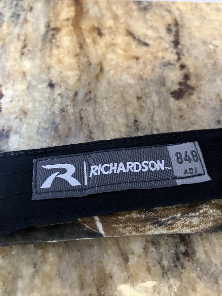 Real tree Max-5 Hunting Visor. The Gorge Brand New W/ Tags - Image 3 of 4