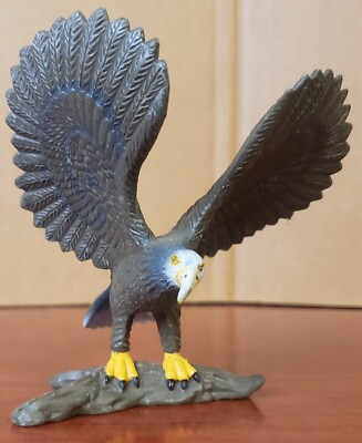 Terra Battat Bald Eagle Bird Statue Toy Figure 4'' Collectible Wing Spread Branch