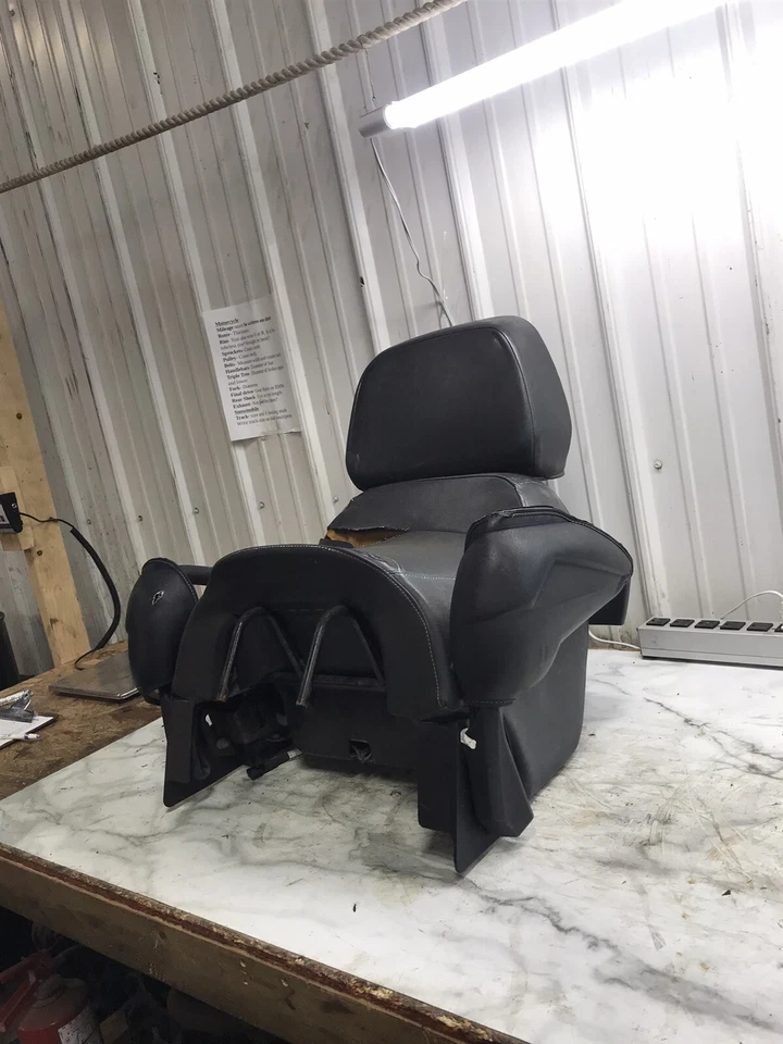 13 Arctic Cat TZ1 T Z1 Touring Snowmobile banco traseiro do passageiro - Imagem 4 de 4