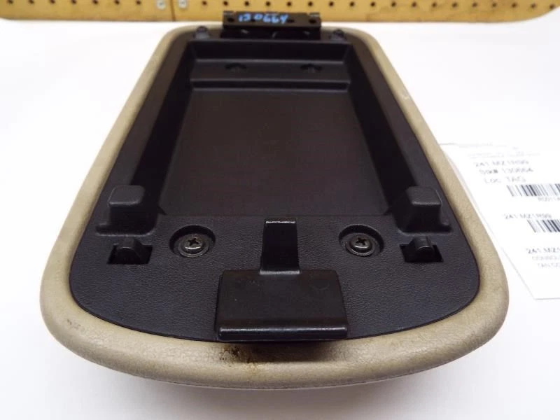 99 MAZDA 626 CONSOLE 114923 - Изображение 3 из 3