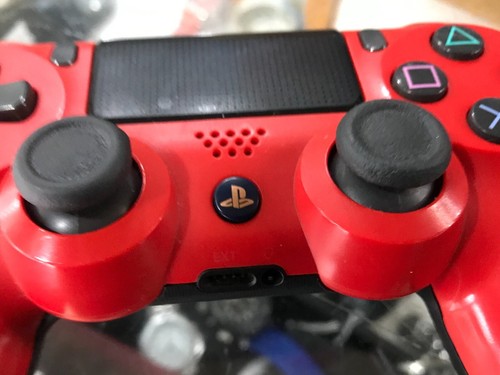SONY PLAYSTATION 4 WIRELESS CONTROLLER IN RED - READ DESCRIPTION - Picture 3 of 20
